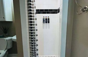 Trendy and modern apartment at rice village - Foto 3