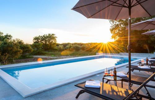 Villa Silente, modern and luxurious villa hugged by nature - Foto 29