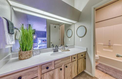 1 Mi to Ski Slopes Alto Escape with Game Room! - Foto 14