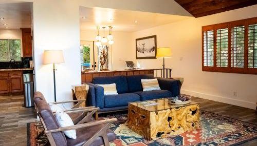 The Mighty Pines Retreat + Large Patio + BBQ+View! - Foto 4