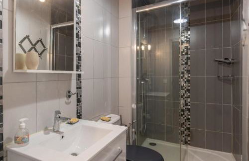 Belle Maison En Pierre Avec Piscine - Foto 15