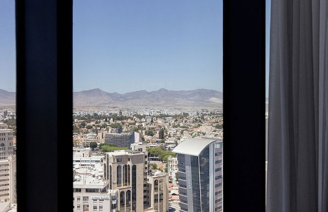 Central Park Residence - Photo 8