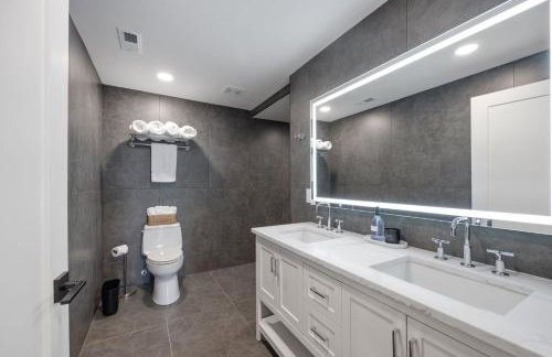 27 South - Large Lux Retreat With Hot Tub & Gameroom - Foto 78