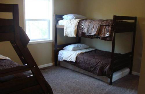 Beulah Land Guest House w/King Bed & Jacuzzi Tub - Foto 11