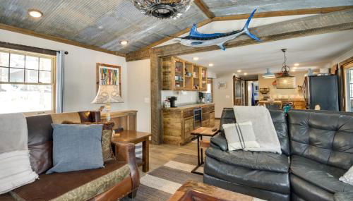 Lakefront Nevis Cabin Escape with Hot Tub! - Foto 4