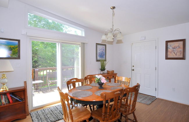 Cacapon Connected - Workplace Retreat - Foto 21