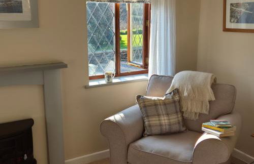 Lovely Little Garden Cottage, Tamar Valley, Cornwall - Photo 7