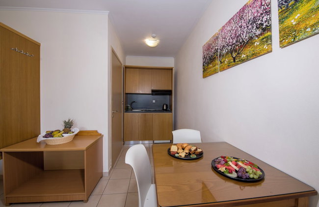 Isida Hotel - Photo 12