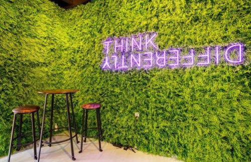 New Miami & Calle Ocho Home with Arcade! - Foto 29