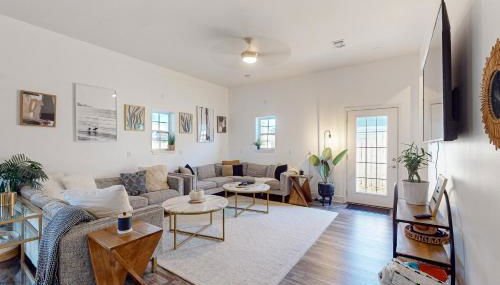 Gorgeous coastal dog-friendly home with plenty of space and close to everything - Foto 2