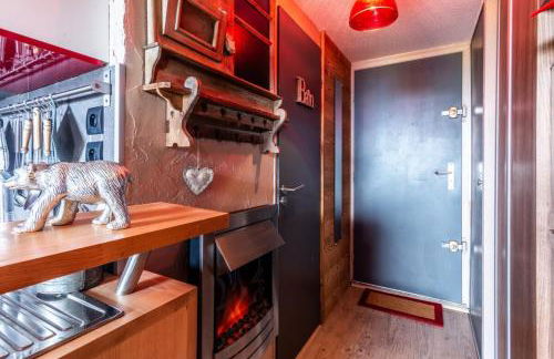 Slow Chalet MtBlanc Soleil Ski-inout Nice View Balcony Elevator Parking - Photo 12