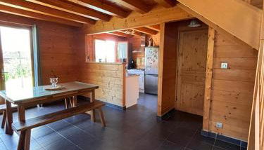 Maison écoresponsable classée 3 étoiles avec son jardin clos - Foto 4