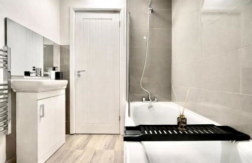Modern 2BR Flat Sleeps 5 Near Stratford & Westfield - Foto 5