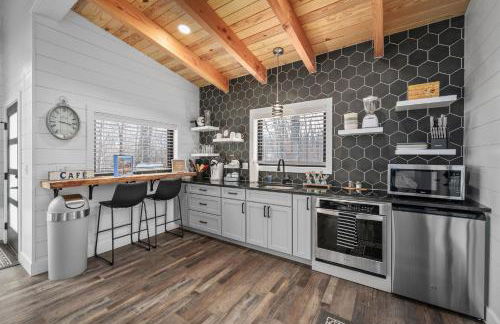 Whispering Pines Treehouse - Sunrise - Foto 14