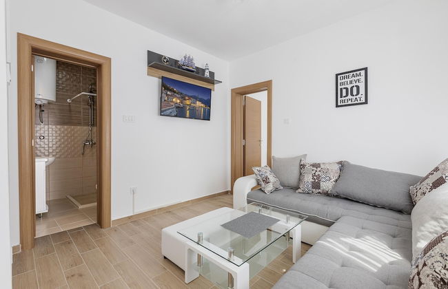 Muo Sea Front Apartments Kotor - Photo 14