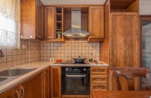 Achilleas Deluxe House-Jacuzzi - BBQ - Foto 22