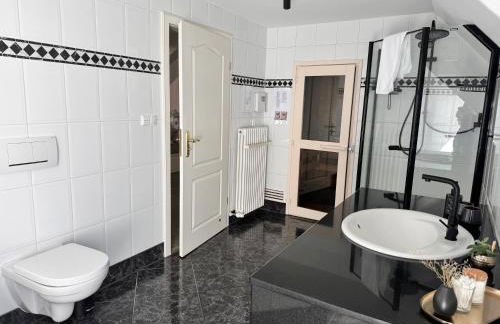 Ferien mit bis zu 7 Personen! 3 Schlafzimmer, 2 Bäder, Sauna und Terrasse - Haustiere willkommen! - Foto 7