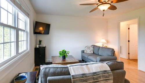 Relax Fireside! Home Less Than 1 Mi to Tryon International - Foto 4