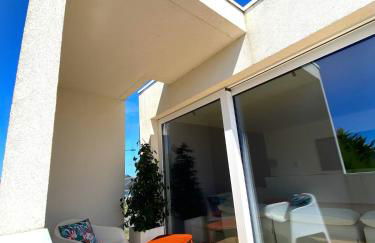 Vue Mer, Ports et Marina - Villa d'Architecte Haut de Gamme - Foto 13