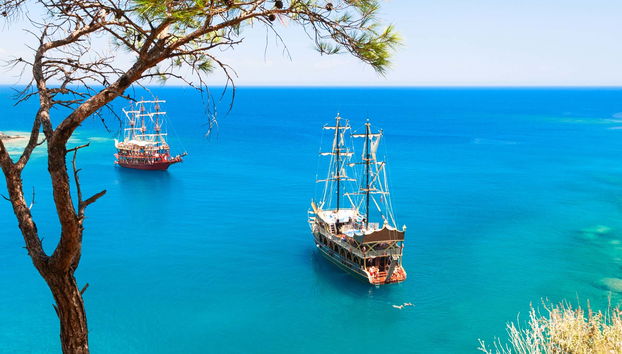 Balade en bateau pirate à Kemer