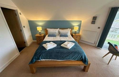 Trewhiddle Retreat V10 by Together Travel - Luxury 4-Bedroom Villa - Foto 19