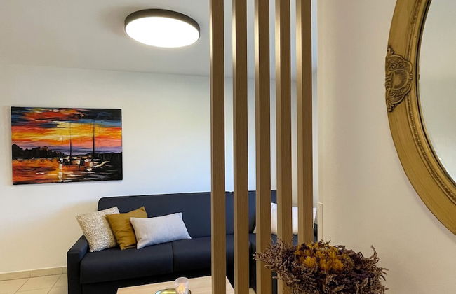 Premium Levant 210 Marina Apartment - Photo 4