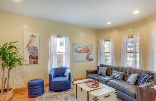 Walk to Beach Home with Pool in Vermilion - Foto 3