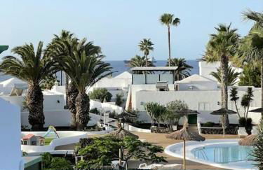 Precioso rincón entre el mar y los volcanes - Foto 1