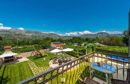 Vila Vergatum-privacy,gym,billiards,table tennis - Foto 40