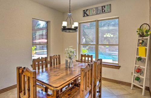 Heated Spa, Fire Pit! 14-Acre Terrell Ranch Escape - Foto 9