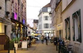 Studio Royal by Beds4Wanderlust - Place du marché avec parking privé - Foto 30