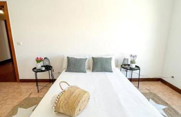 Esplanada-Zona Central-Perto Praias-Estacionamento Gratuito - Foto 16