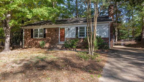 3BR Kid Friendly Fenced in Swingset - Foto 3