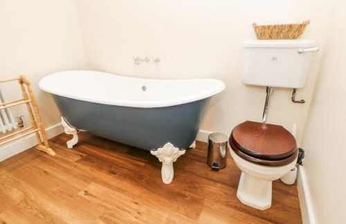 The Coach House at Mayfurlong Farm - Photo 28