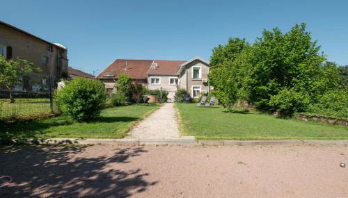 1 studio et 2 appartements 3 étoiles au calme à 150 m des thermes - Bains-Les-Bains - Foto 3, Garden, Garden view