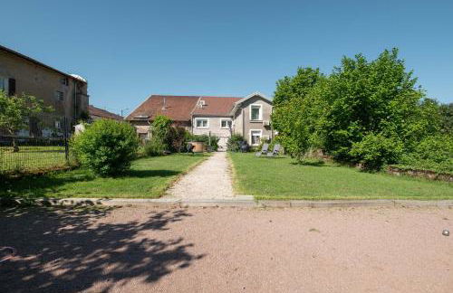 1 studio et 2 appartements 3 étoiles au calme à 150 m des thermes - Bains-Les-Bains - Foto 3