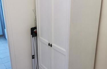 STUDIO 2 étoiles Rénové Proche des THERMES - Foto 10