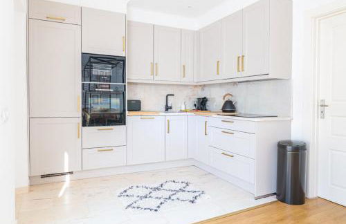 3-bedroom Apt with Private Patio in Cacilhas by Lisbeyond - Foto 6