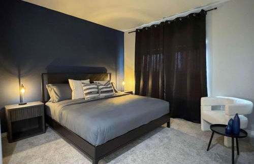 Bright & Spacious in Iconic LA Neighborhood Free parking - 10mins to Cedars - Photo 11