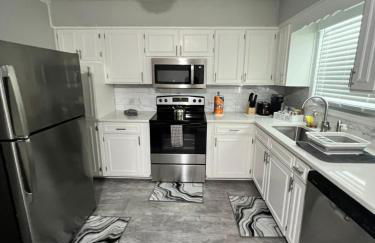 Cozy Brick Ranch Home owned and operated by an Army Soldier!! - Foto 6