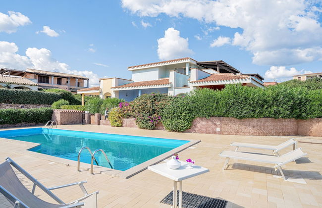 Residence with pool in Cala Girgolu - Foto 10