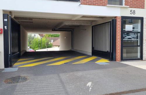 Bel Appartement gare Wifi parking - Foto 16