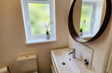 3 Bedroom Guest House in Dudley - Foto 9