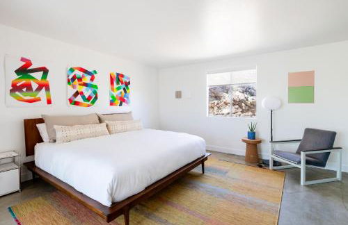 Casa Rocosa I Midcentury Home on 5 Private Acres Near Park - Foto 34