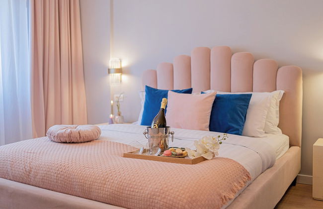 Designer 2-Bedroom Flat with Balcony & Full Amenities Steps from Piata Universitatii - Foto 14