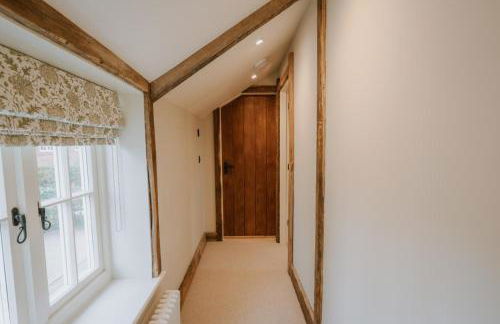 The Carriage House by Birch Stays - Photo 41