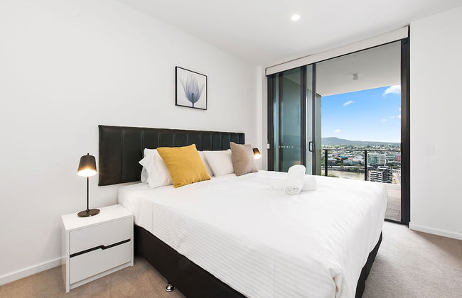 Ivy and Eve Apartments by CLLIX - Photo 22