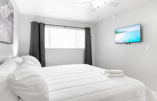 Charming Two Bedroom Sleeps 6! Close To Strip! - Foto 2