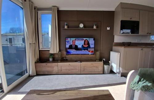 Serenity - Luxury Hot Tub, Sunnymede, Fantasy Island, Ramped Access, Parking, 2 dogs max - East Coast Holidays - Foto 5