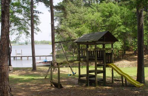 Lake Palestine Family Getaway with Waterfront Deck - Foto 16